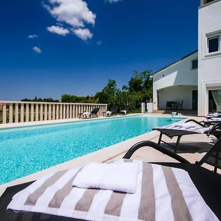 Kata Villa *